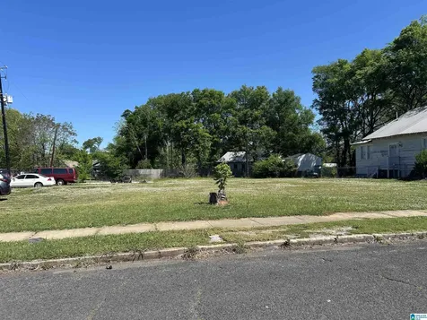 3816 43rd Avenue Birmingham AL 35217