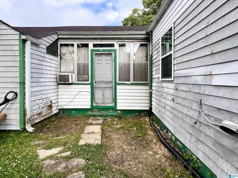 546 Charleston Drive Bessemer AL 35020