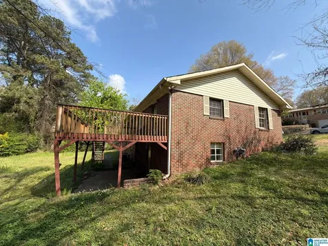 2512 NE 3rd Street NE Center Point AL 35215