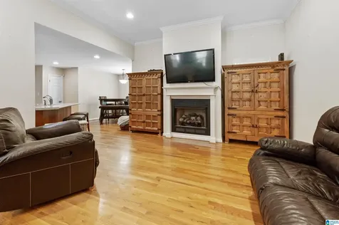 593 Wysteria Lane Sylacauga AL 35151