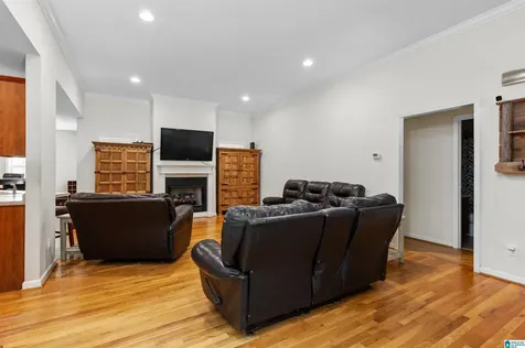 593 Wysteria Lane Sylacauga AL 35151