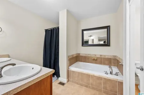 593 Wysteria Lane Sylacauga AL 35151