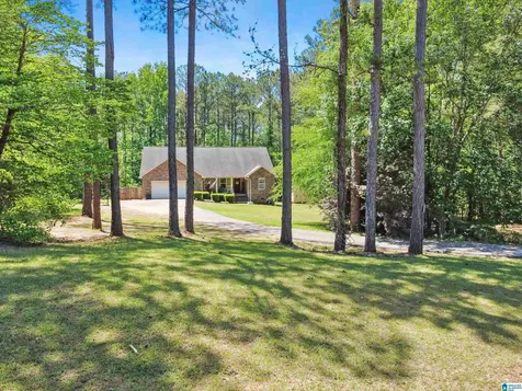 593 Wysteria Lane Sylacauga AL 35151