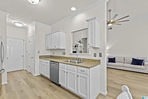 422 Summit Way Fultondale AL 35068