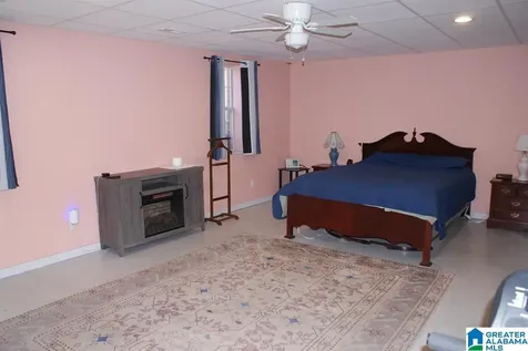 3965 Black Hawk Drive Bessemer AL 35022