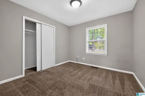 1613 Barrington Lane NE Center Point AL 35215