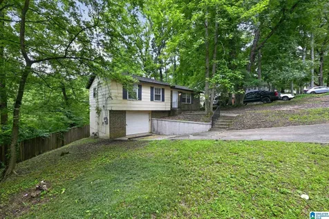 1613 Barrington Lane NE Center Point AL 35215