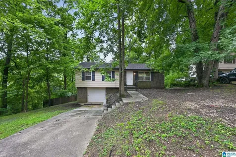1613 Barrington Lane NE Center Point AL 35215