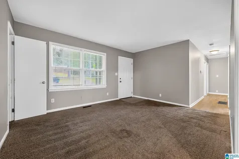 1613 Barrington Lane NE Center Point AL 35215