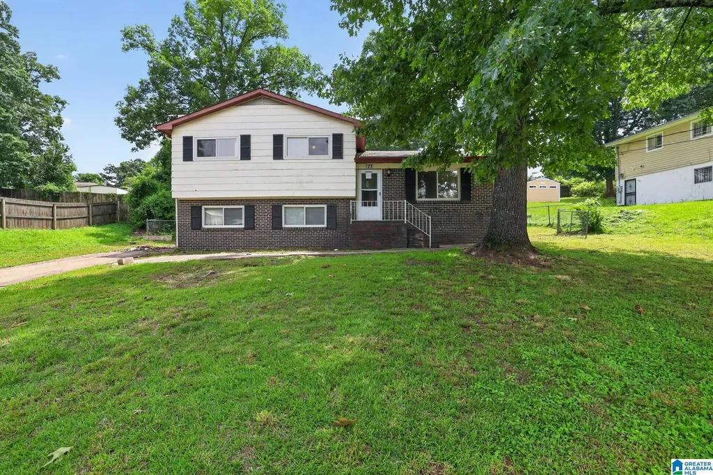 733 Country View Drive NE Birmingham AL 35215