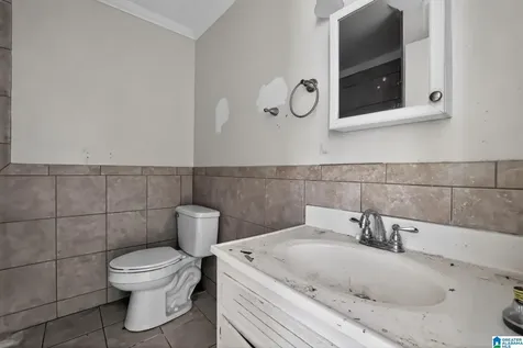 733 Country View Drive NE Birmingham AL 35215