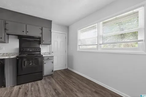 394 Fernbrook Avenue Birmingham AL 35215