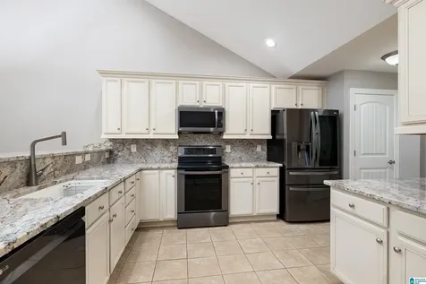 121 Cornerstone Court Birmingham AL 35022