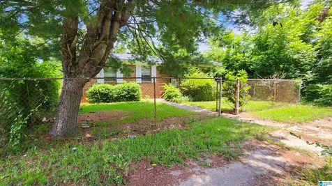 522 64th Street Fairfield AL 35064