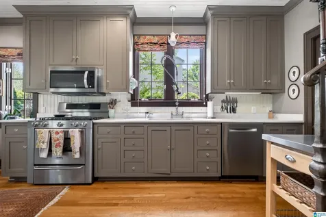 212 Poinciana Drive Homewood AL 35209