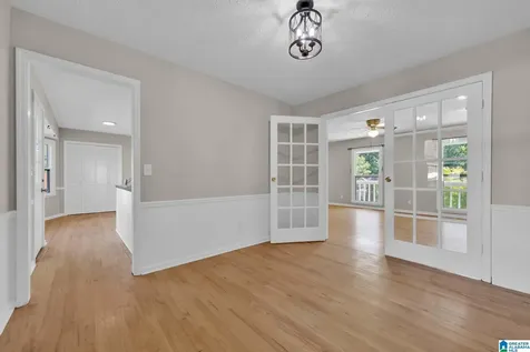 625 Olde Towne Lane Alabaster AL 35007