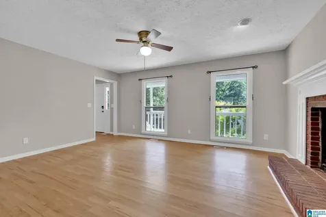 625 Olde Towne Lane Alabaster AL 35007