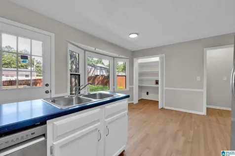 625 Olde Towne Lane Alabaster AL 35007