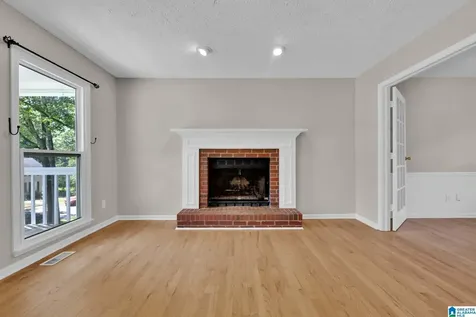 625 Olde Towne Lane Alabaster AL 35007