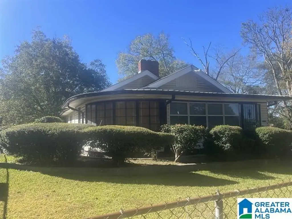 5142 Hillside Drive Fairfield AL 35064