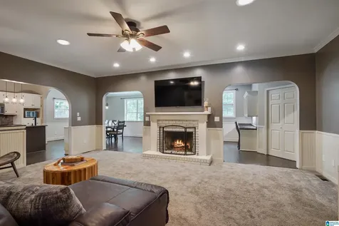 106 Tomahawk Circle Pelham AL 35124