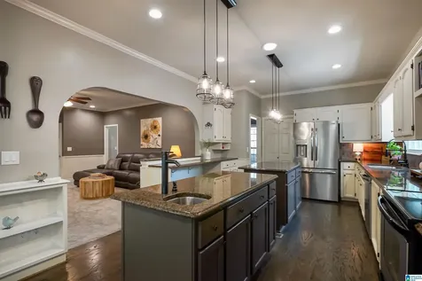 106 Tomahawk Circle Pelham AL 35124