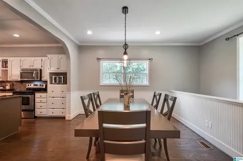 106 Tomahawk Circle Pelham AL 35124