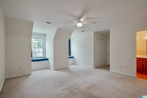 106 Tomahawk Circle Pelham AL 35124