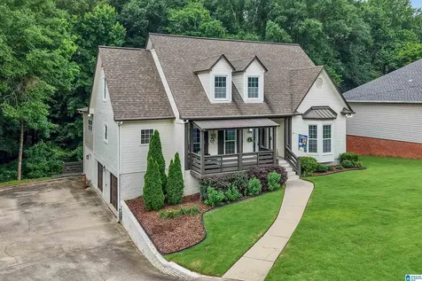106 Tomahawk Circle Pelham AL 35124