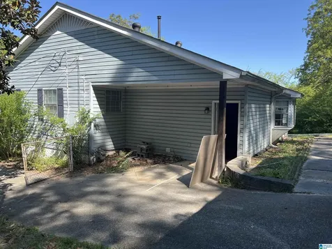 1657 4th Place NW Center Point AL 35215