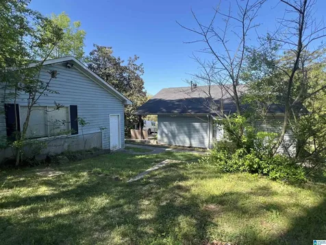 1657 4th Place NW Center Point AL 35215