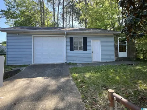 1657 4th Place NW Center Point AL 35215