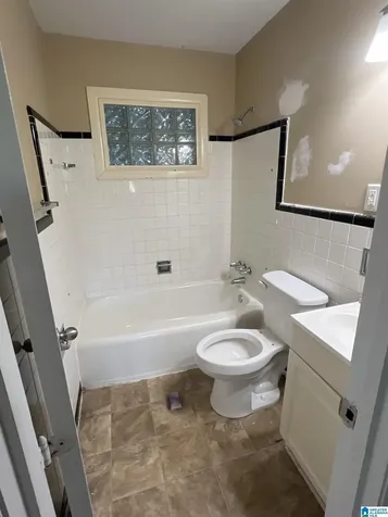 1657 4th Place NW Center Point AL 35215