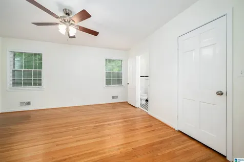 1128 Forest View Lane Vestavia Hills AL 35216
