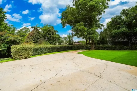1128 Forest View Lane Vestavia Hills AL 35216