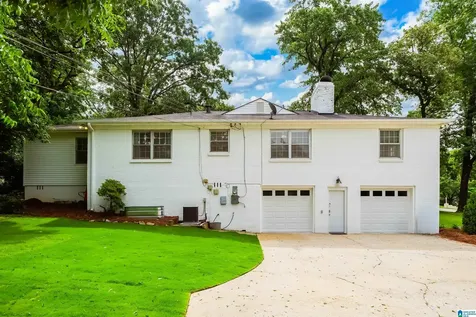 1128 Forest View Lane Vestavia Hills AL 35216