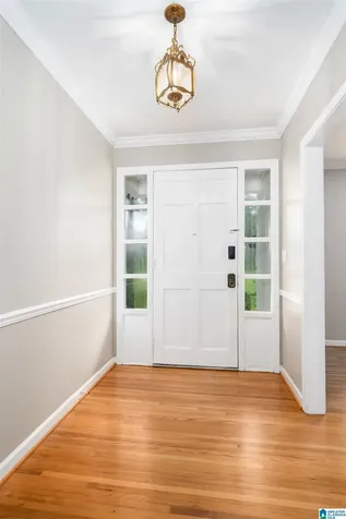 1128 Forest View Lane Vestavia Hills AL 35216