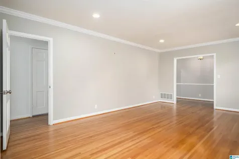 1128 Forest View Lane Vestavia Hills AL 35216