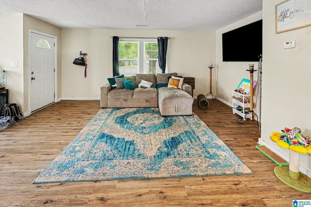 549 Henson Street Midfield AL 35228