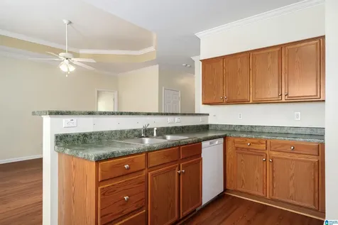 562 Summit Circle Fultondale AL 35068