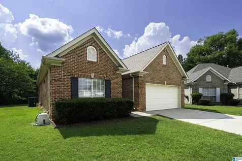 562 Summit Circle Fultondale AL 35068