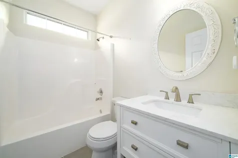 562 Summit Circle Fultondale AL 35068