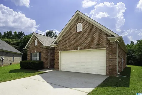 562 Summit Circle Fultondale AL 35068
