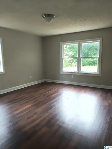5223 Loop Road Birmingham AL 35224