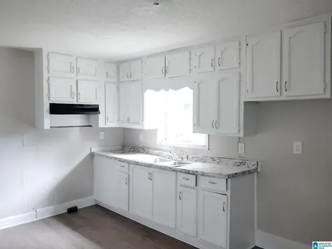 5223 Loop Road Birmingham AL 35224