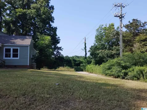 5223 Loop Road Birmingham AL 35224
