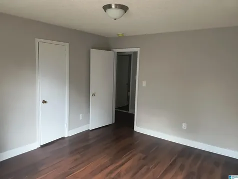 5223 Loop Road Birmingham AL 35224