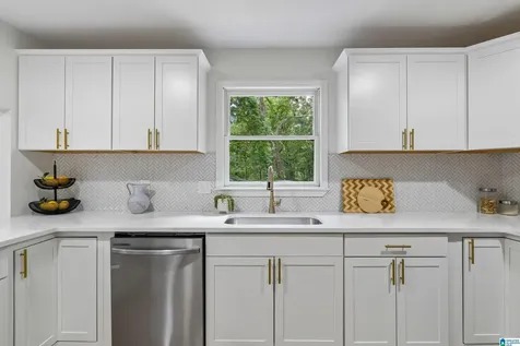 112 Whitecap Circle Alabaster AL 35007