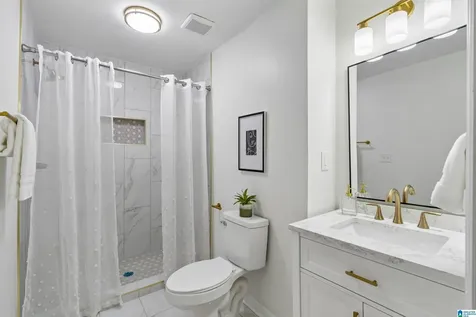 112 Whitecap Circle Alabaster AL 35007