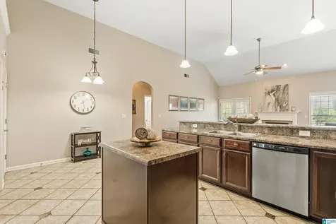 5128 Overlook Circle Bessemer AL 35022
